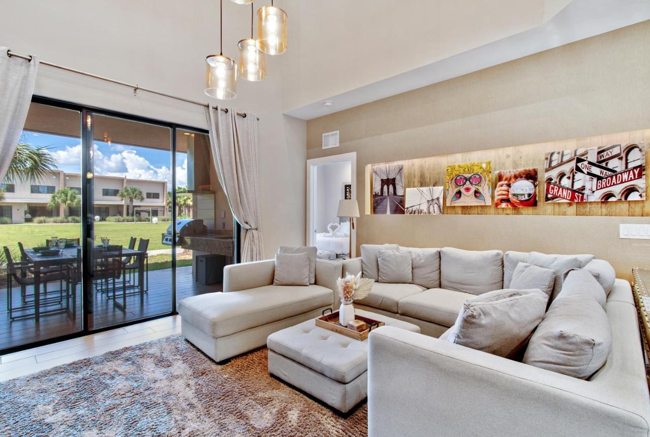 Beautiful Townhome Magic Village 1,5 Mile To Dis オーランド エクステリア 写真
