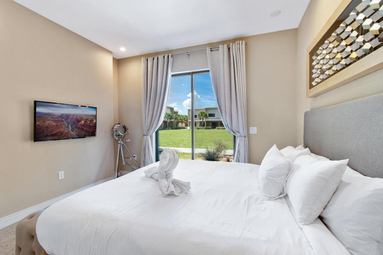 Beautiful Townhome Magic Village 1,5 Mile To Dis オーランド エクステリア 写真