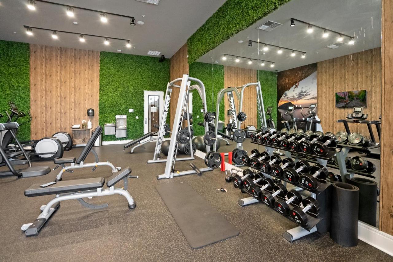 Beautiful Townhome Magic Village 1,5 Mile To Dis オーランド エクステリア 写真
